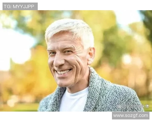 卫衣鲁本迪亚斯展现足球场外的时尚魅力与个人风格 卫衣鲁本迪亚斯展现足球场外的时尚魅力与个人风格